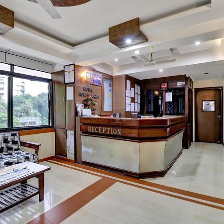 Collection O 82926 Hotel Royal Plaza Ahmedabad Exterior photo
