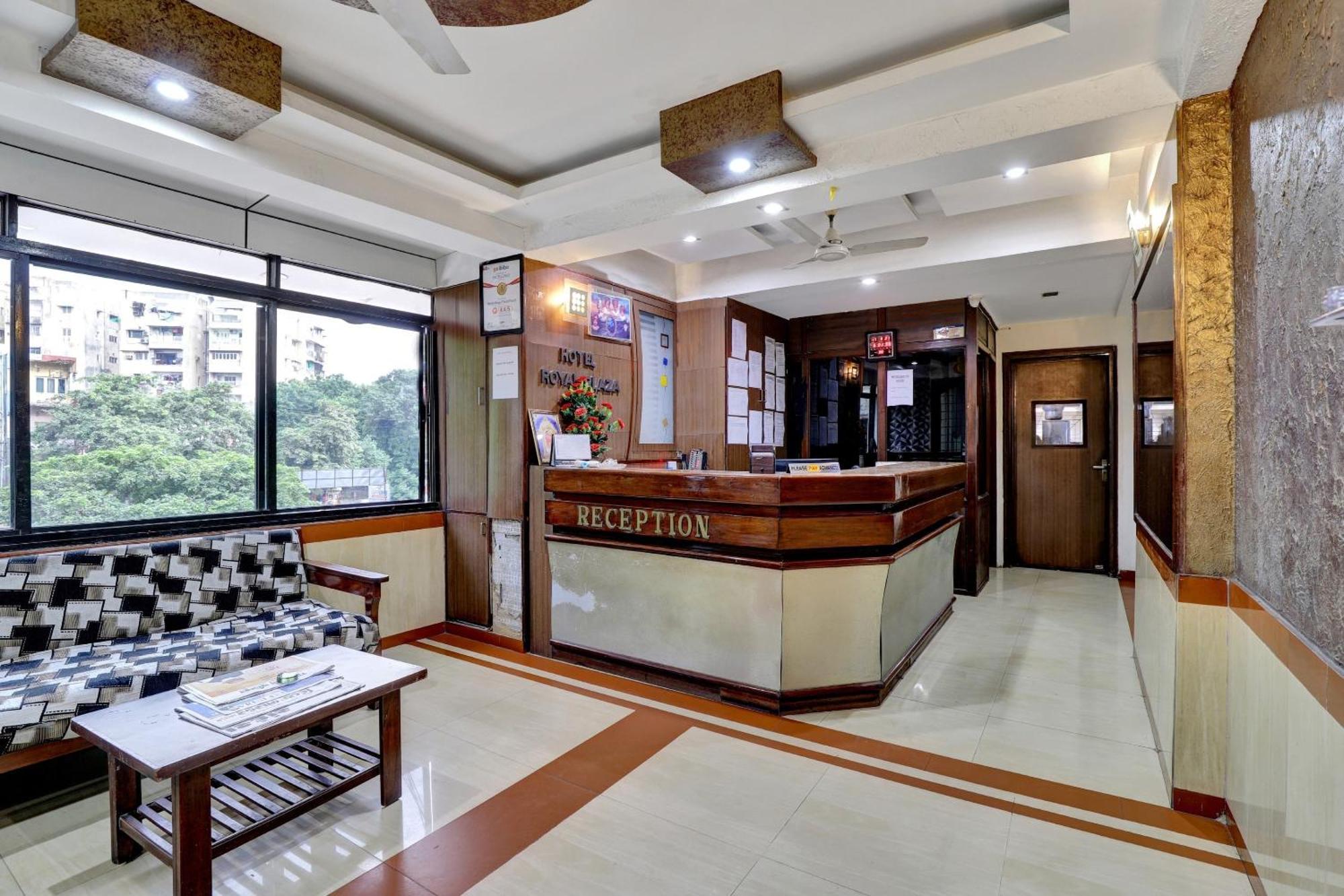 Collection O 82926 Hotel Royal Plaza Ahmedabad Exterior photo